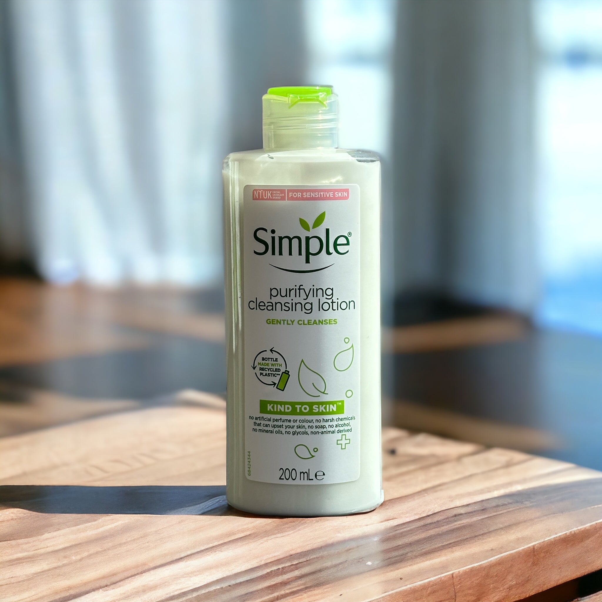 Simple Kind to Skin Purifying Cleansing Lotion